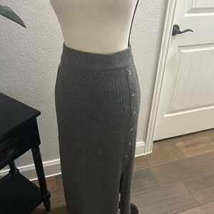 Chic Gray Ribbed Pencil Skirt with Button Detail - NWT